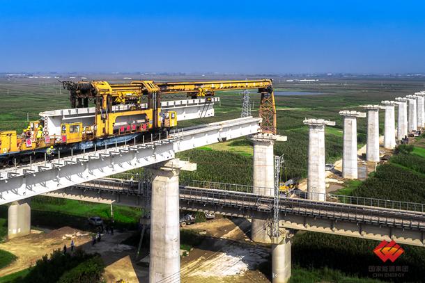 黄大铁路成功上跨邯黄铁路夯实年底开通基础