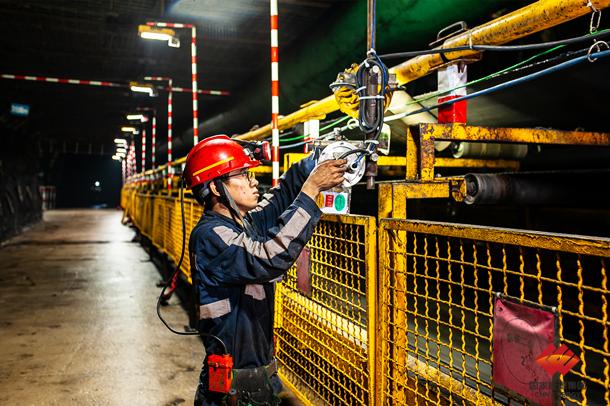 神东布尔台煤矿四部主运胶带机实现无人值守