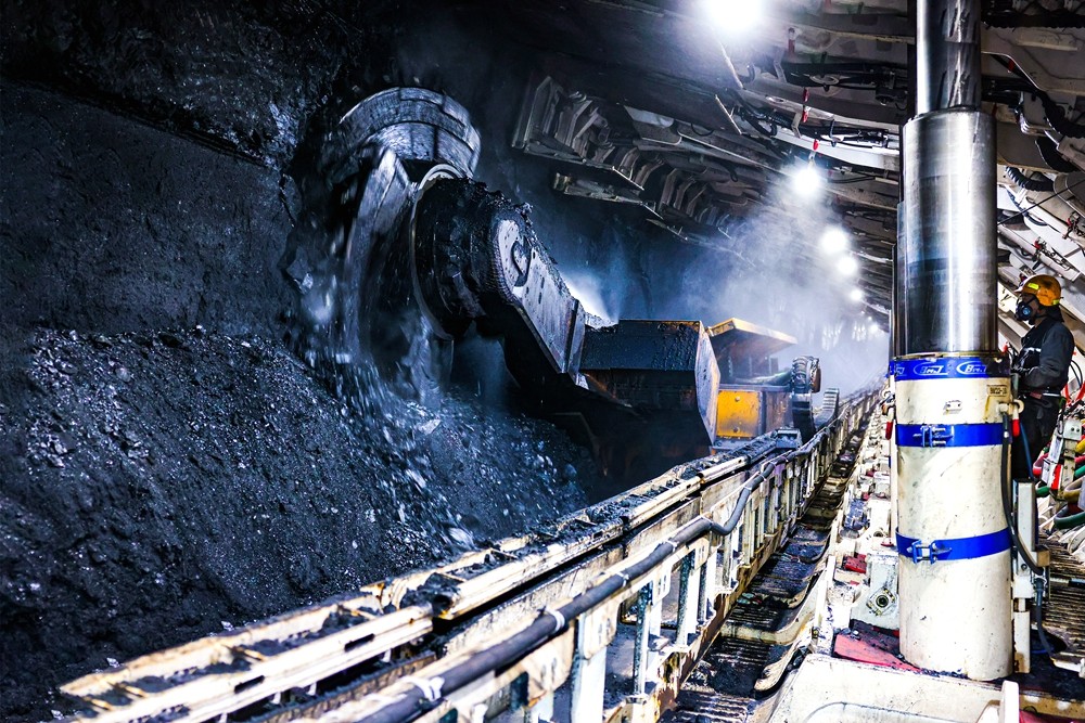 骆驼山煤矿 杨俊峰1